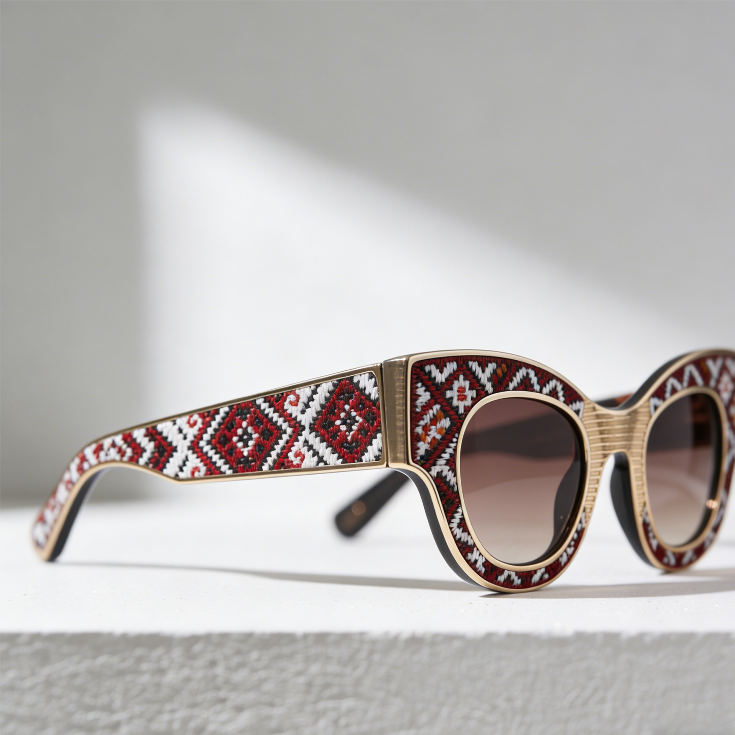  Modne okulary przeciwsłoneczne 