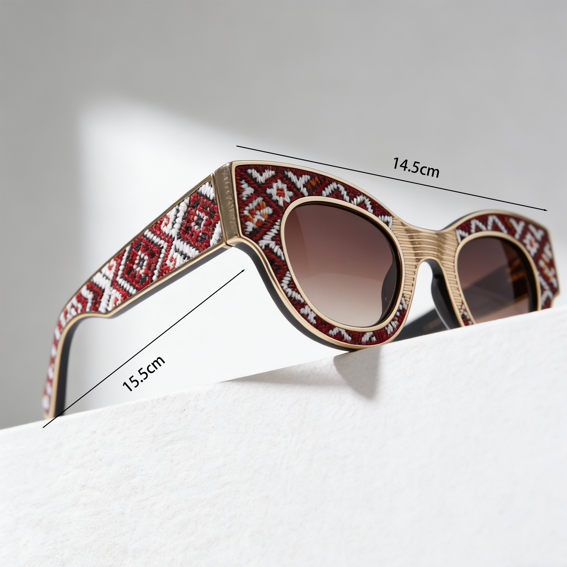  Modne okulary przeciwsłoneczne 