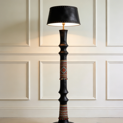 Designerska lampa podłogowa do salonu