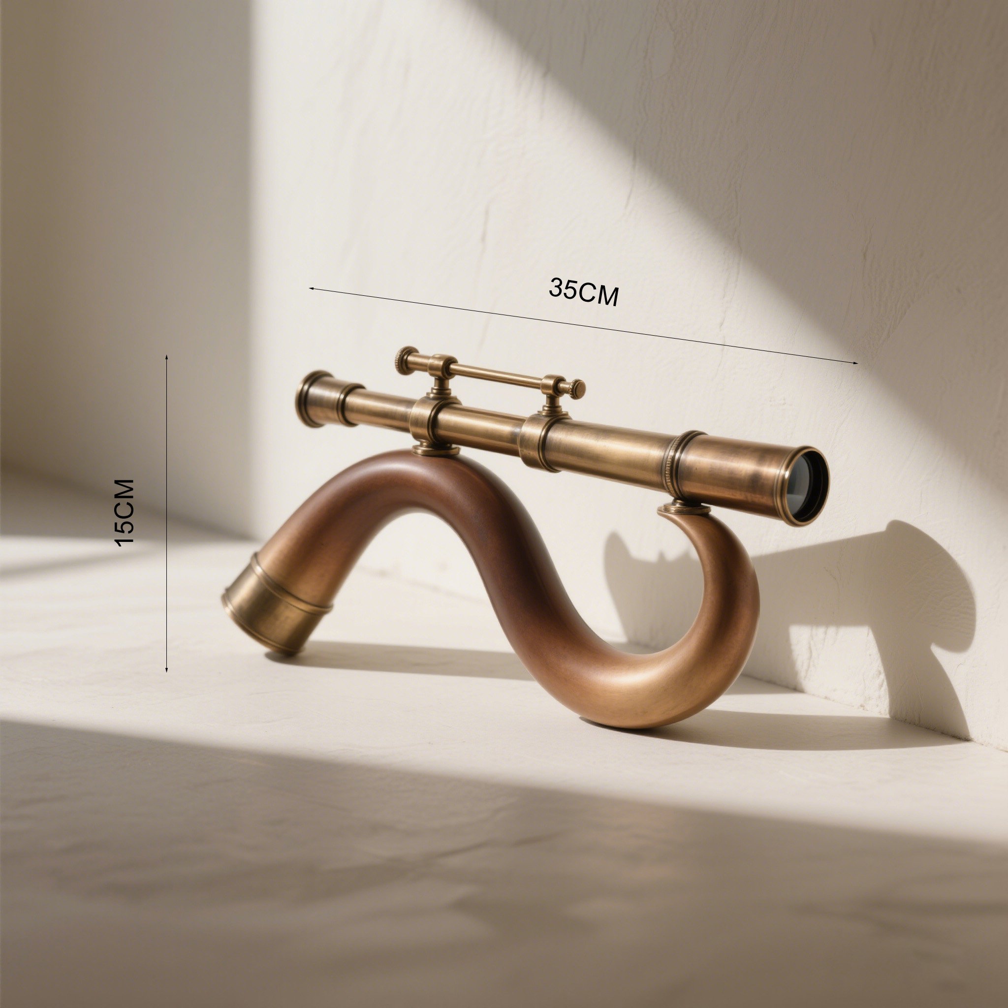 Vintage dekoratív teleszkóp fa állvánnyal