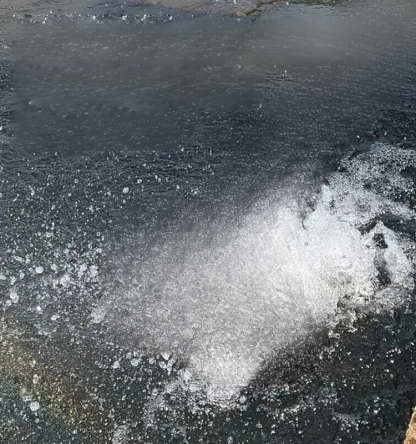 Pielenie i luzowanie kół kosiarek do trawy