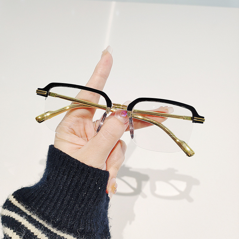 Fashion HD Anti-blue Light Reading Glasses【Buy 1 Get 1 Free for a limited time!】