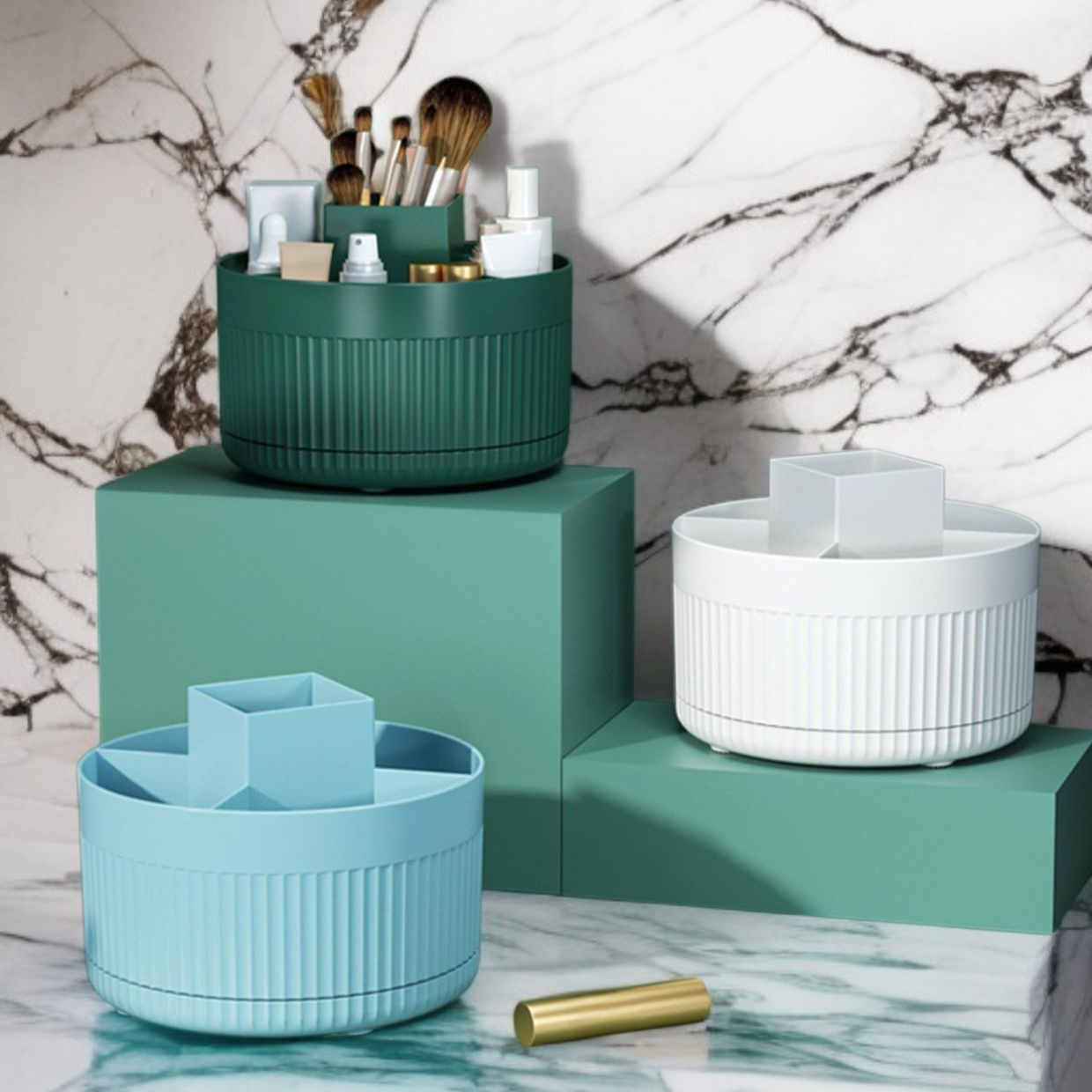 Praktyczne pudełko na pędzle do makijażu w łazience