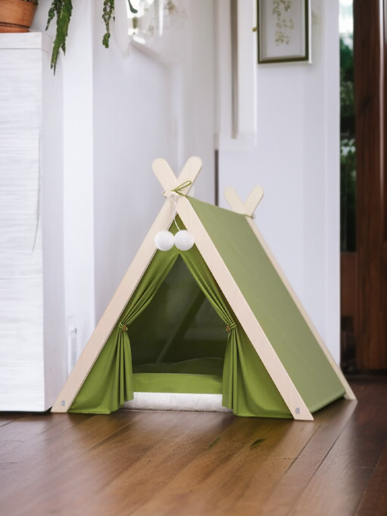 Easy to clean portable pet house