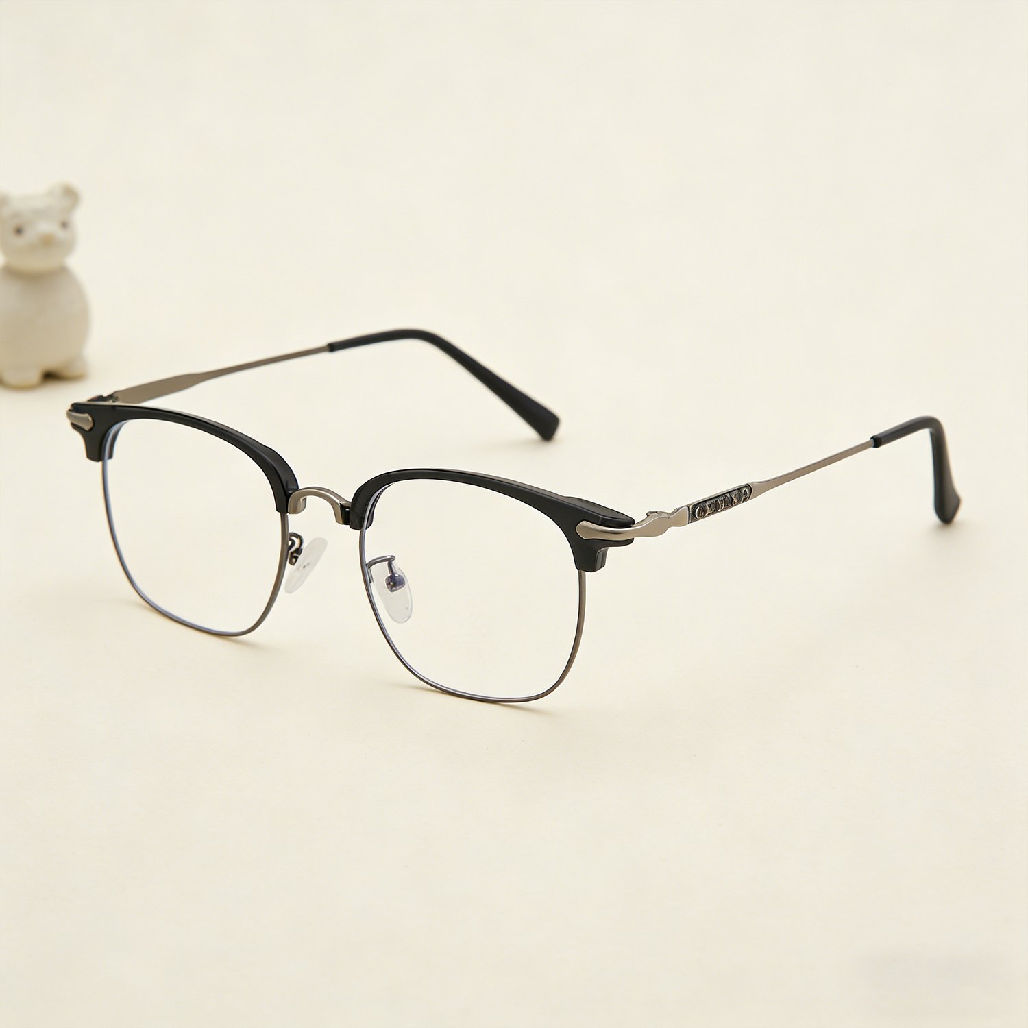 Comfortable prescription glasses for men with blue light filter