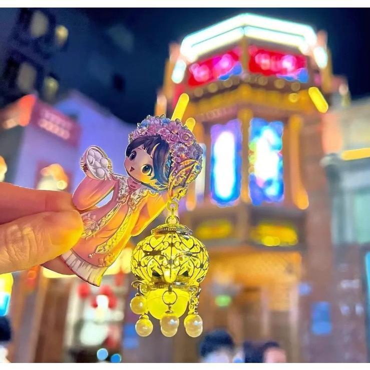 Luminous Yellow Crane Tower Fridge Magnet – Wuhan Souvenir Alloy Ornament, Glow-in-the-Dark Magnet, Creative Toy & Small Gift