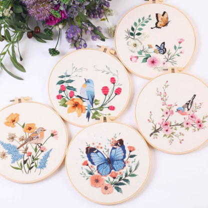 【Free Tool Kit】DIY Animal Embroidery Cross-Stitch Kit Includes cotton fabric, pattern, needles, threads, and more.Free tutorials included, perfect for home décor.