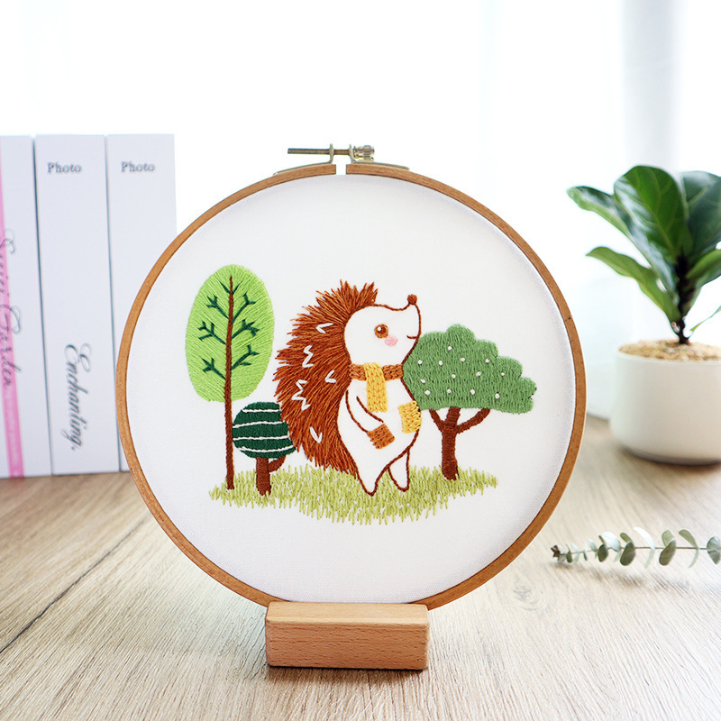 DIY Embroidery Kit — Cartoon Animal Designs, Multiple Styles Available.Includes Wooden Frame and Complete Set of Tools, Perfect Valentine’s Day Gift, Plus Free Embroidery Tutorials