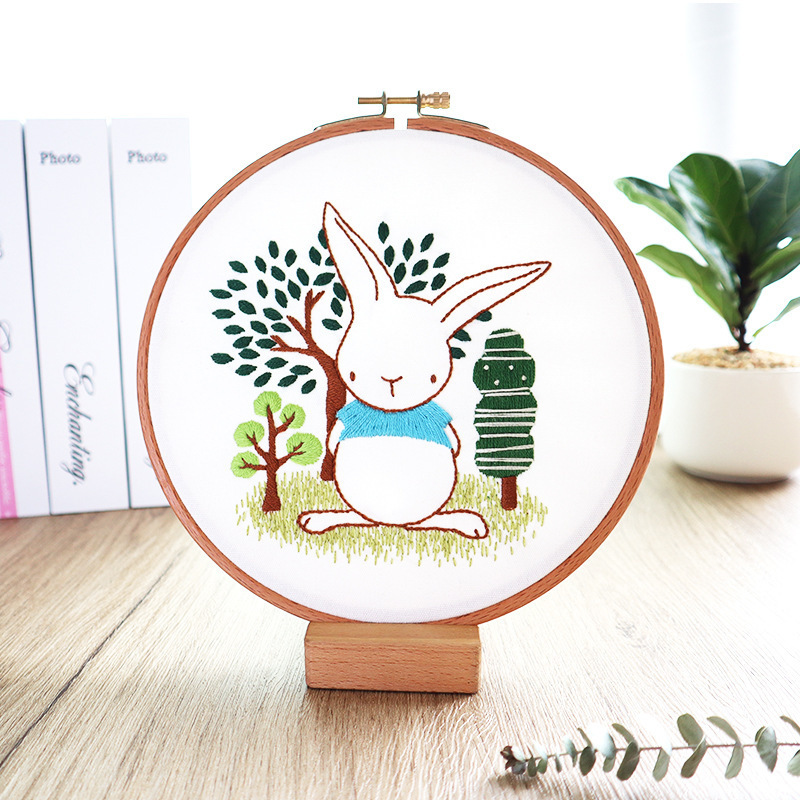 DIY Embroidery Kit — Cartoon Animal Designs, Multiple Styles Available.Includes Wooden Frame and Complete Set of Tools, Perfect Valentine’s Day Gift, Plus Free Embroidery Tutorials