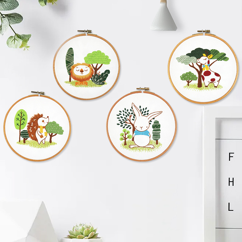 DIY Embroidery Kit — Cartoon Animal Designs, Multiple Styles Available.Includes Wooden Frame and Complete Set of Tools, Perfect Valentine’s Day Gift, Plus Free Embroidery Tutorials
