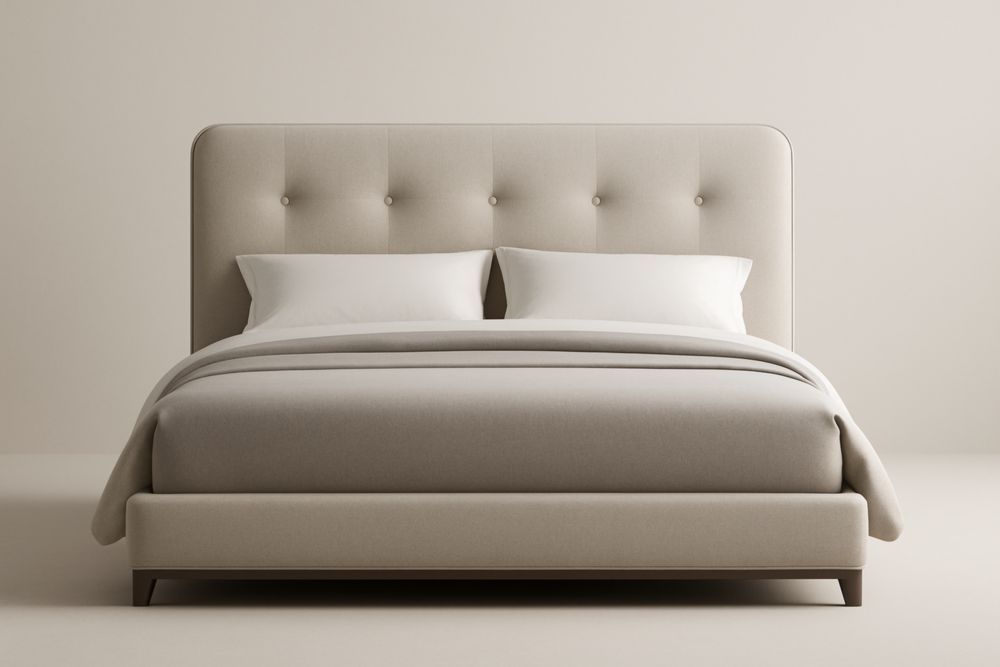 Letto matrimoniale imbottito in tessuto beige di poliestere con testiera