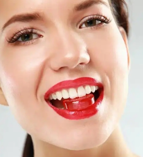 【Hordozható fogsor tokot tartalmaz】 Fogsorok, amelyek visszaadják mosolyát