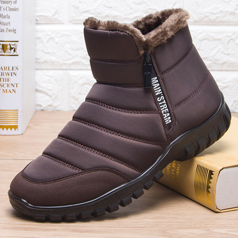 Lélegző, izzadságelnyelő, vízlepergető hótaposó csizma