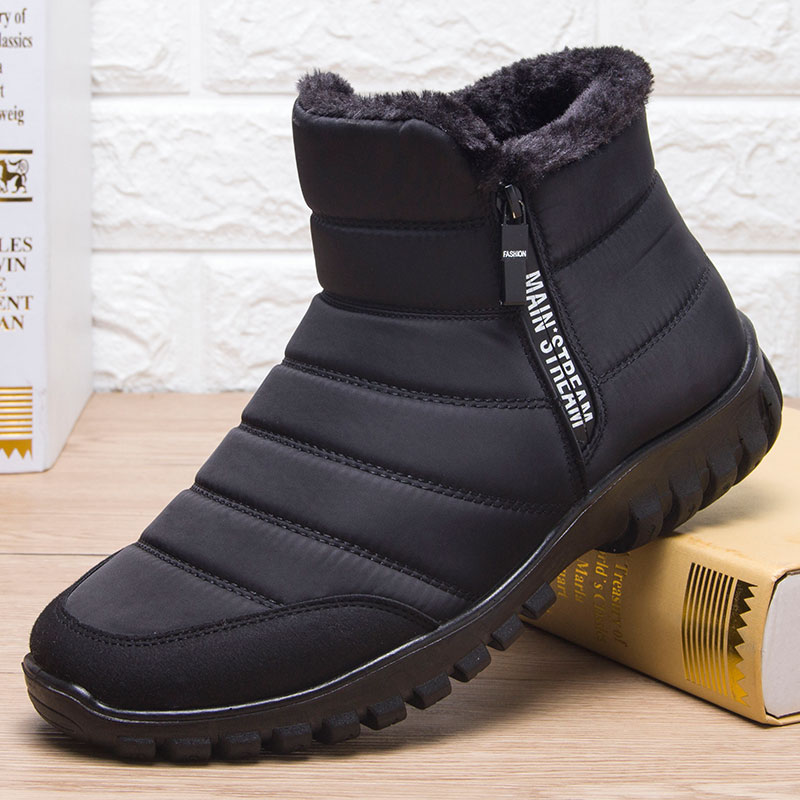 Lélegző, izzadságelnyelő, vízlepergető hótaposó csizma