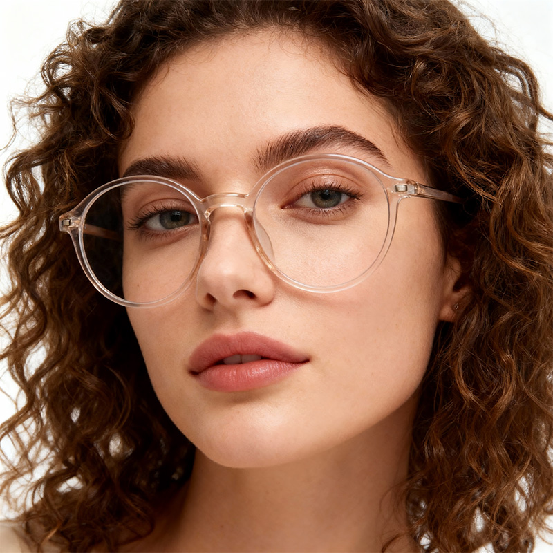Comfortable, minimalist everyday women's glasses