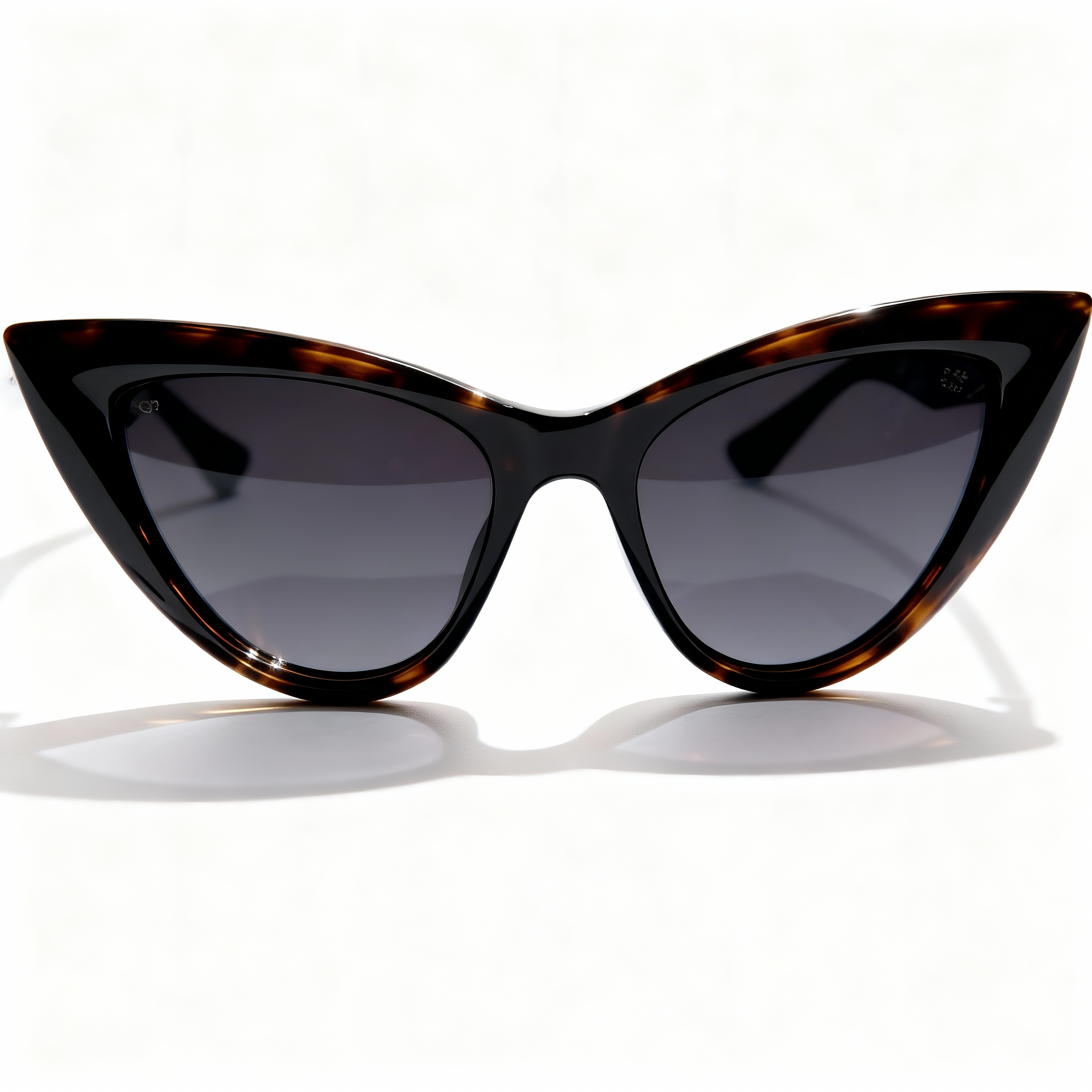 Cat-eye style sunglasses