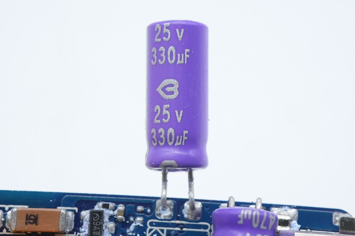 BERYL 绿宝石 25V330μF