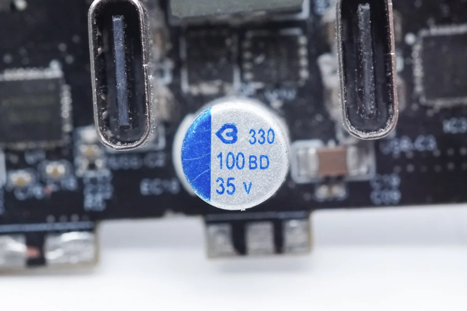 BERYL绿宝石 100μF35V