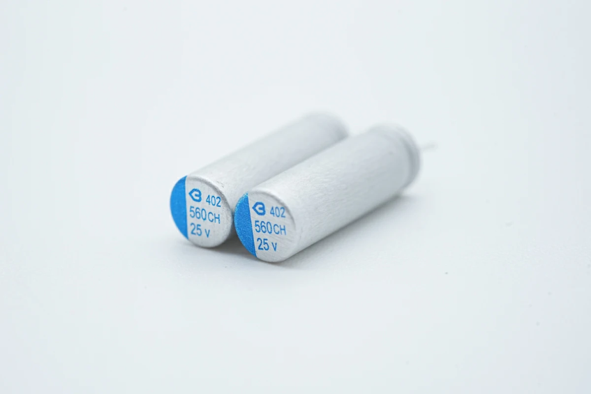 BERYL绿宝石 25V560μF