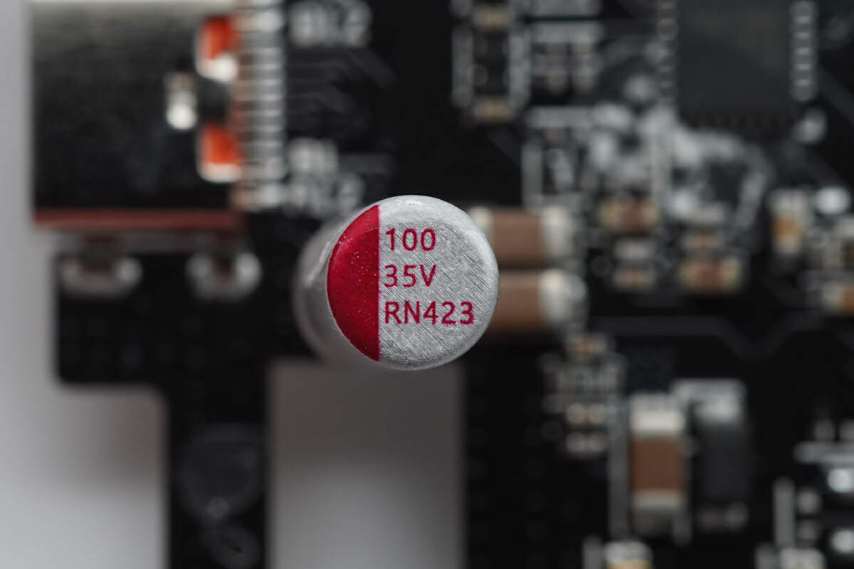 Polycap柏瑞凯 35V100μF