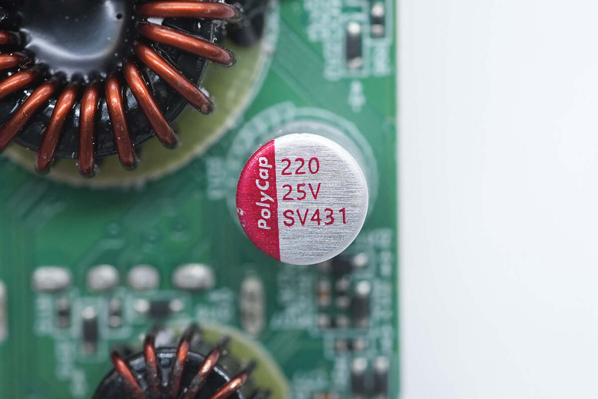 Polycap柏瑞凯 25V220μF