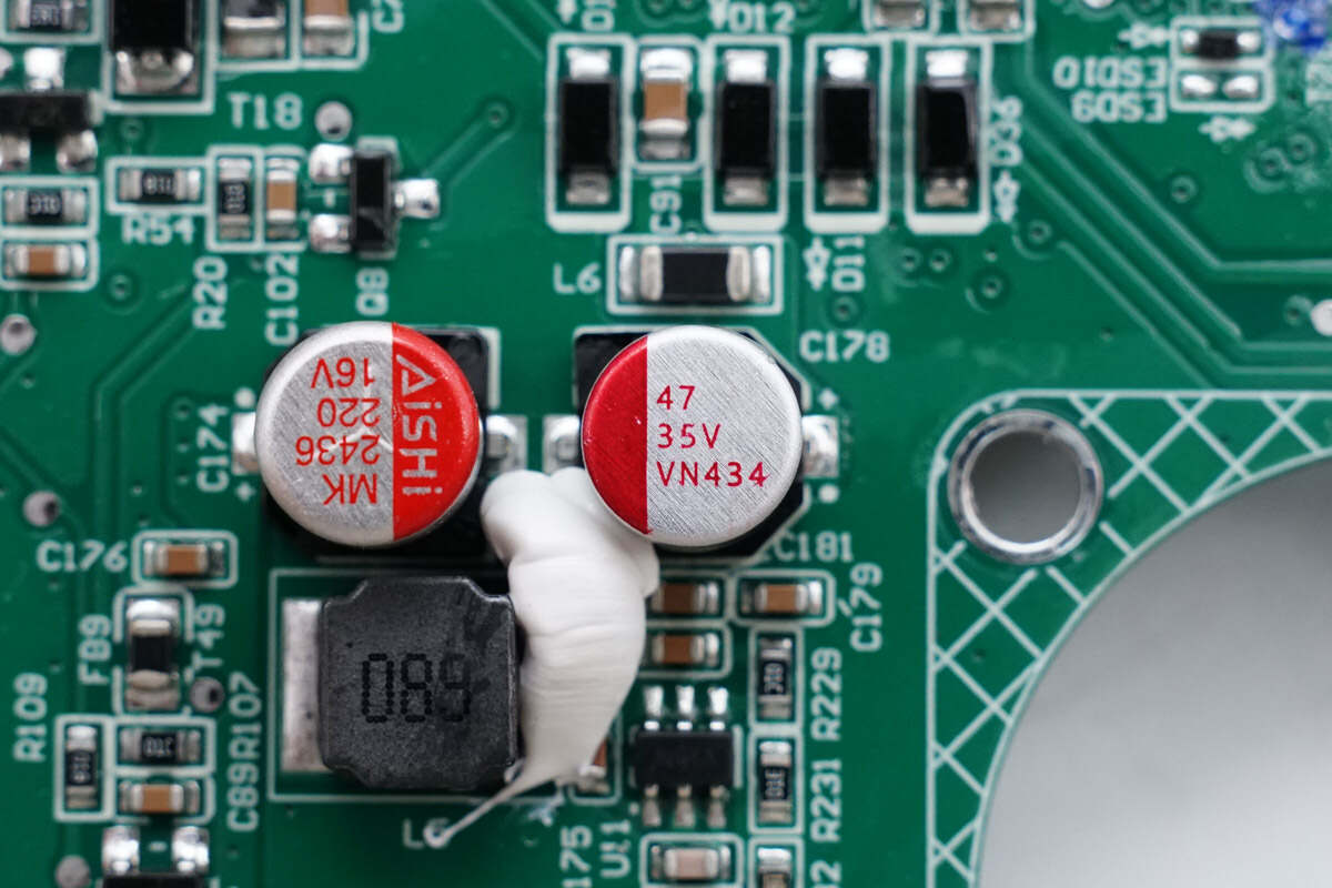 PolyCap柏瑞凯 47uF35V