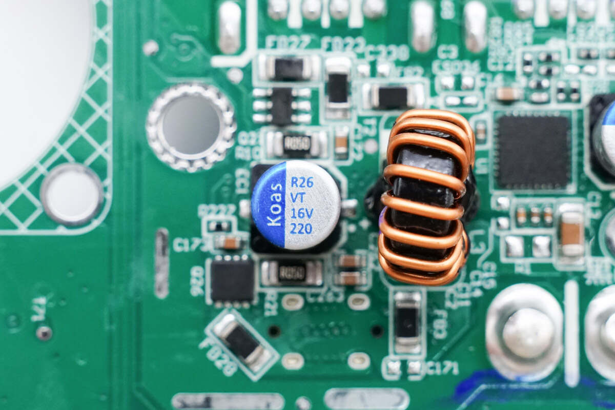 Koshin东佳 16V220μF