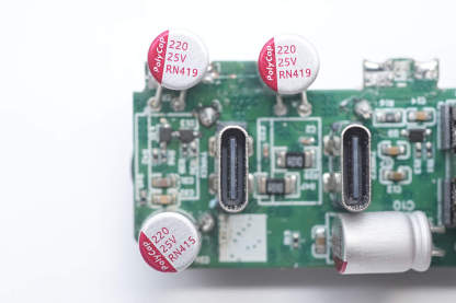 Polycap柏瑞凯 25V220μF