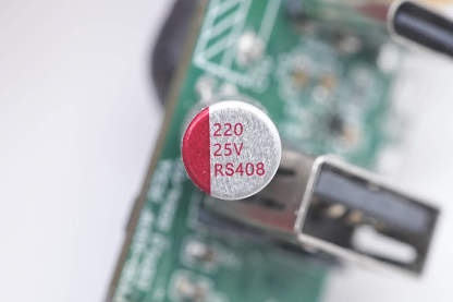 Polycap柏瑞凯 25V220μF