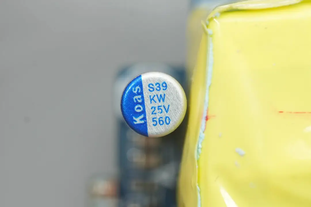 Koshin东佳 25V560μF