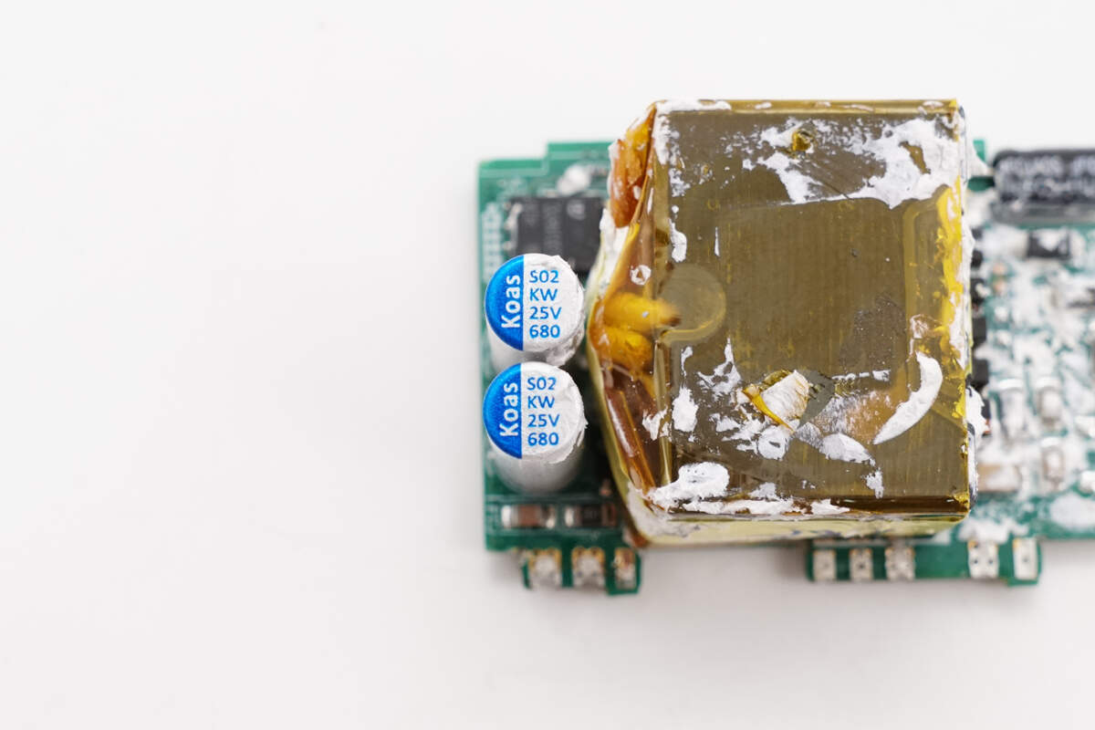 Koshin东佳 25V680μF