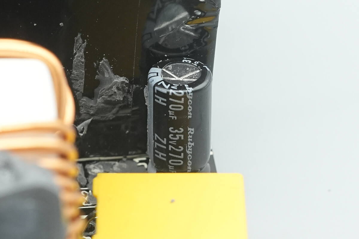 Rubycon红宝石 35V220μF