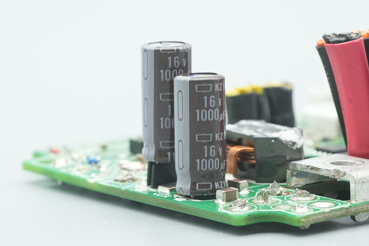NCC贵弥功 1000μF16V