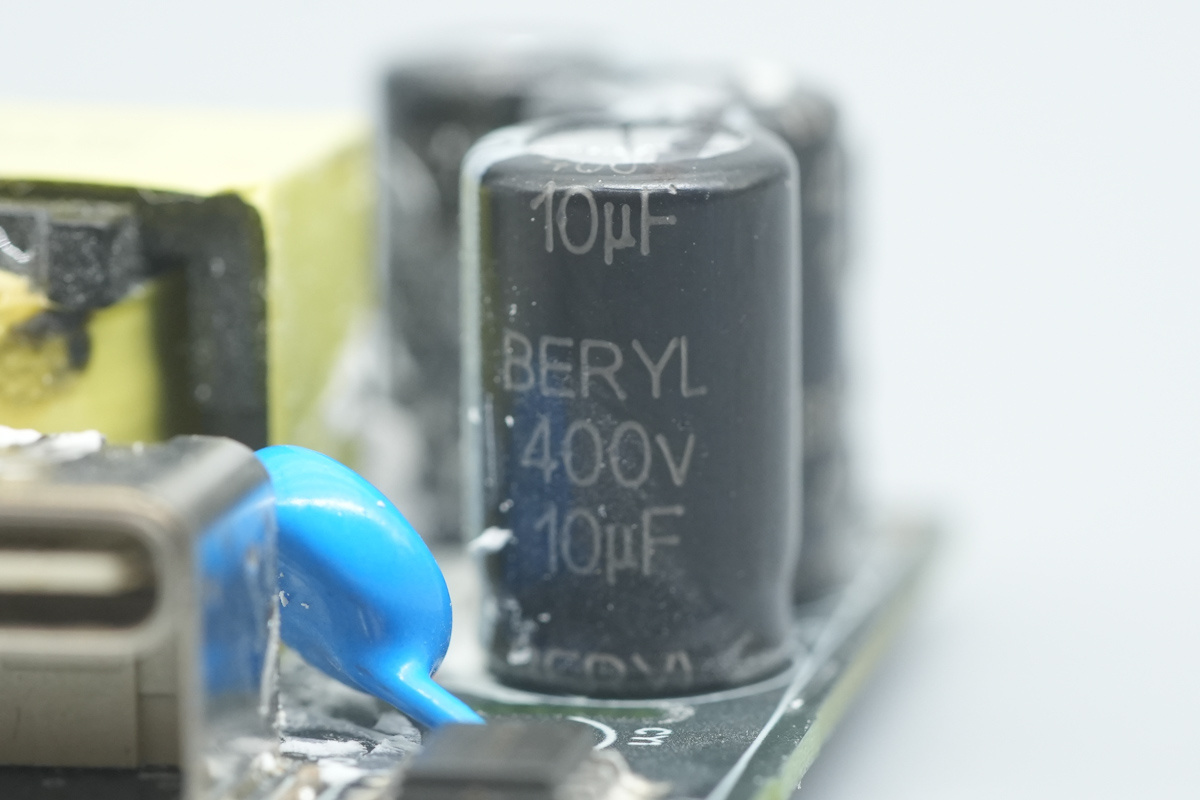 BERYL绿宝石 400V 10μF
