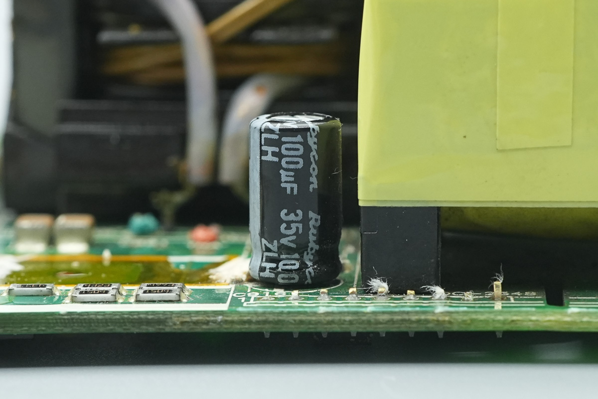 Rubycon红宝石 35V100μF