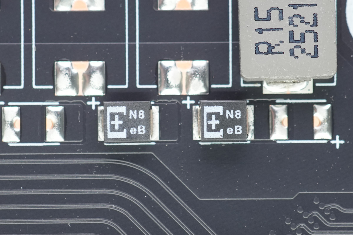 Panasonic松下 2.5V330μF