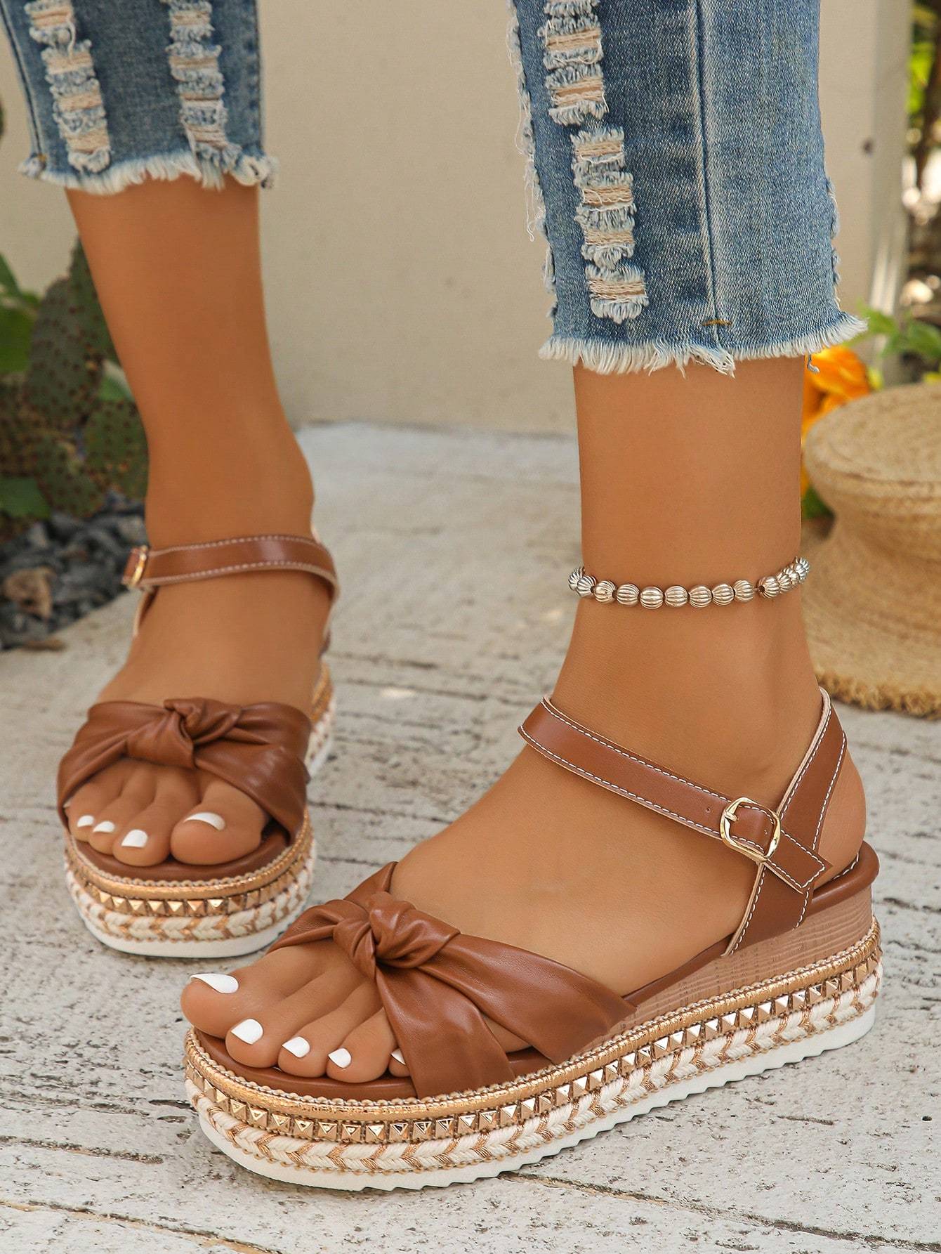 2026 Summer New Fashion Rivet Decor Ankle Strap One-Buckle Wedge Sandals