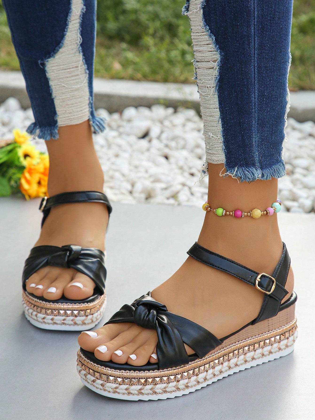 2026 Summer New Fashion Rivet Decor Ankle Strap One-Buckle Wedge Sandals