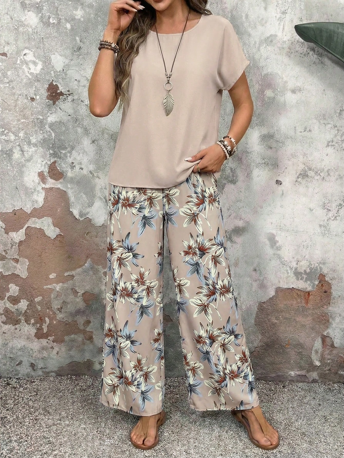 Faunlyn Women Solid Color Round Neck Short Sleeve Top And Flower Print Wide Leg Pants Set For Summer Two Pieces Outfits