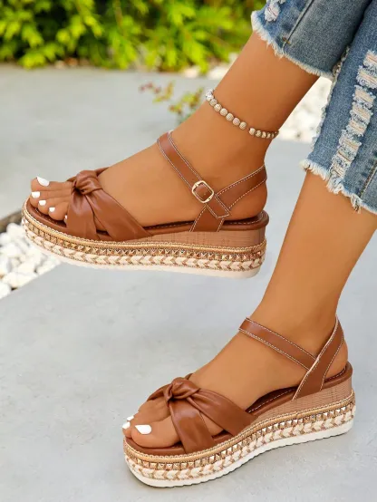 2026 Summer New Fashion Rivet Decor Ankle Strap One-Buckle Wedge Sandals