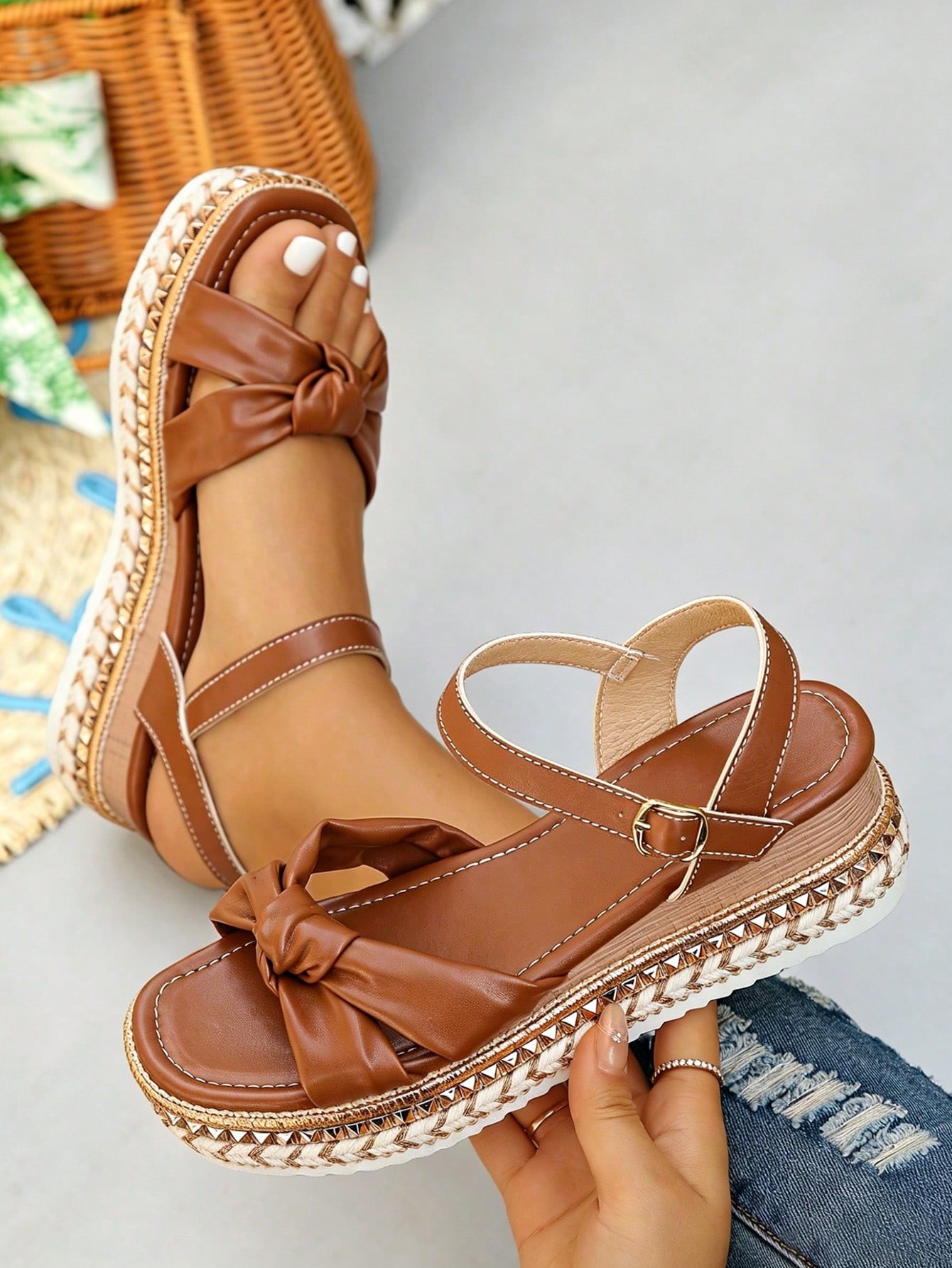 2026 Summer New Fashion Rivet Decor Ankle Strap One-Buckle Wedge Sandals
