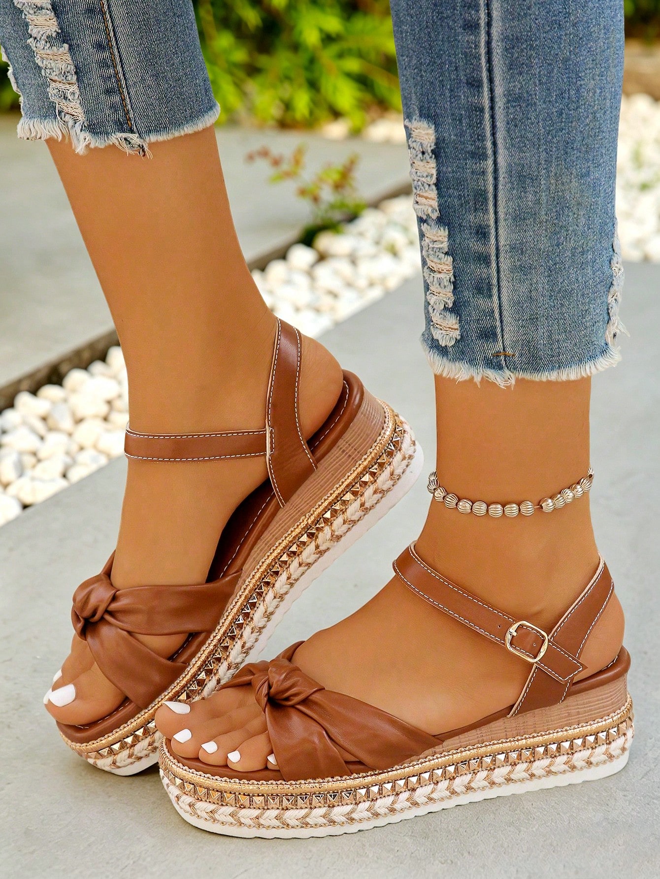 2026 Summer New Fashion Rivet Decor Ankle Strap One-Buckle Wedge Sandals