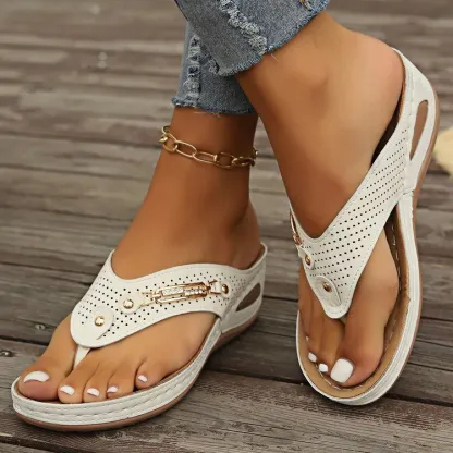 TlflsTM Sandals