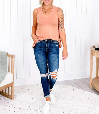 🔥Spring Fresh Sale 🎁-V-neck tank top(Multiple Colors)