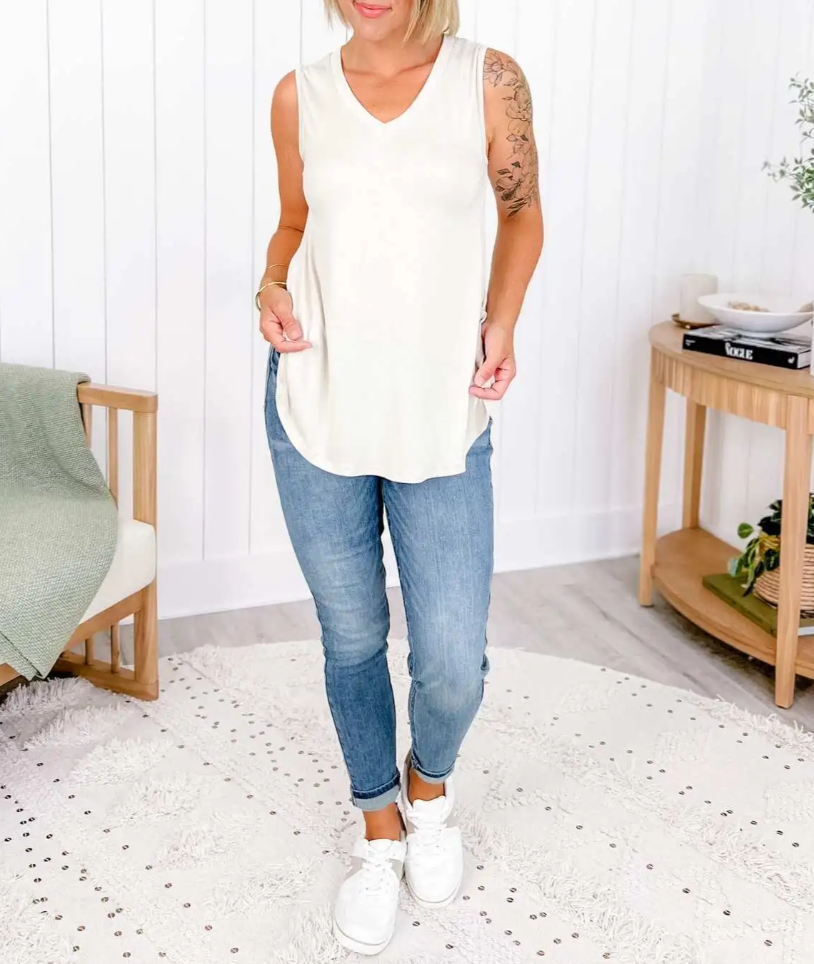 🔥Spring Fresh Sale 🎁-V-neck tank top(Multiple Colors)
