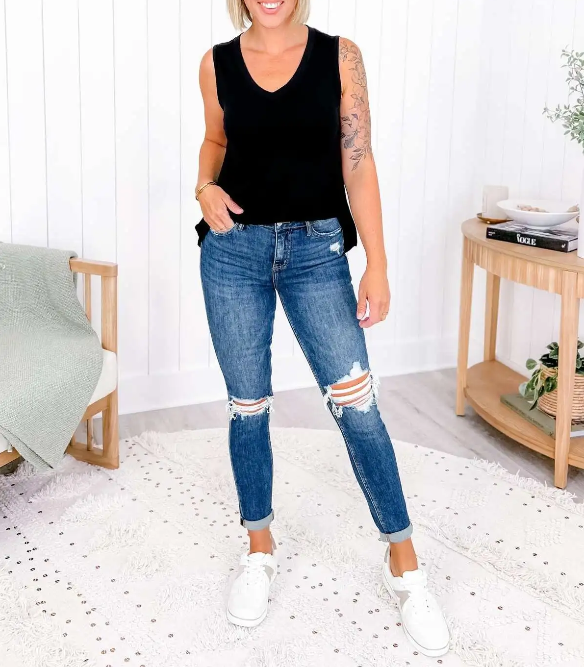 🔥Spring Fresh Sale 🎁-V-neck tank top(Multiple Colors)