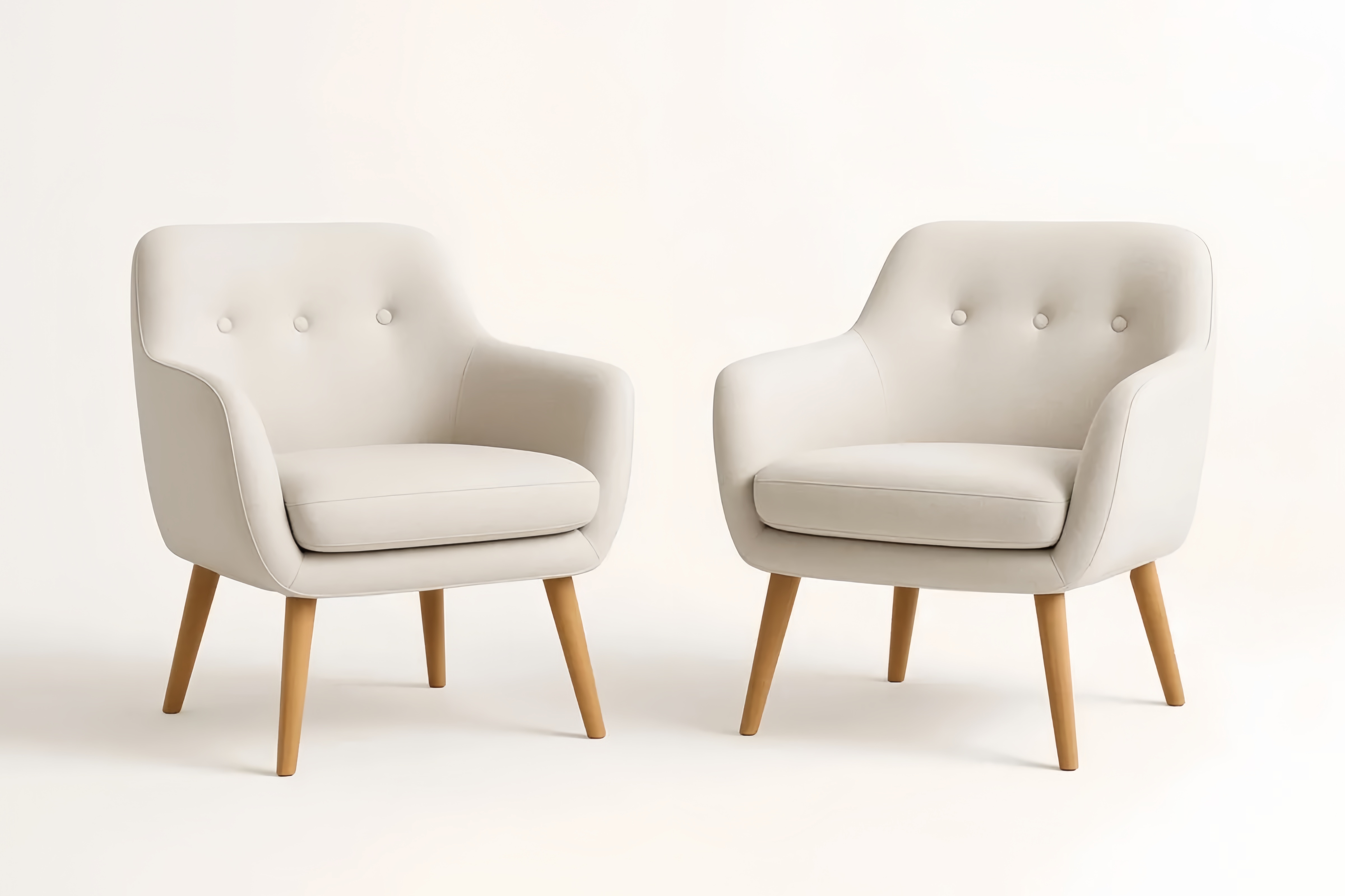 Set di 2 Poltrone in Tessuto Beige con Gambe in Legno