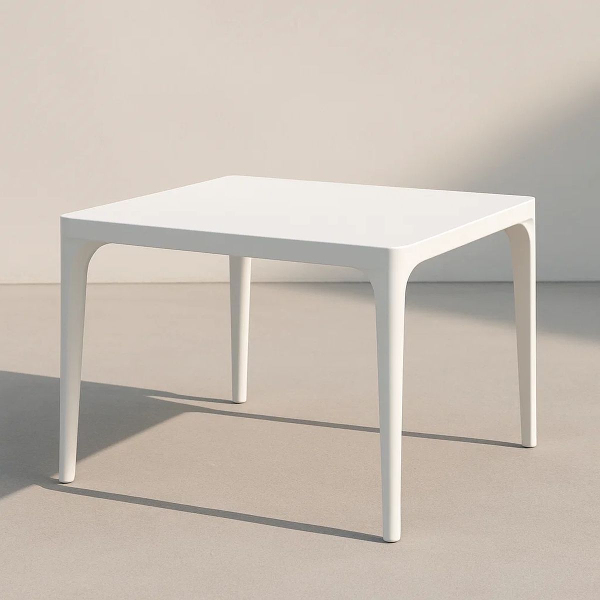 Quadratischer Tisch aus Kunststoff Weiß 70x70x74 cm