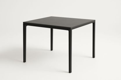 Garten-Gartentisch quadratisch aus Holzwerkstoff mit Stahlrahmen, Schwarz 80x80x75 cm(LxBxH)