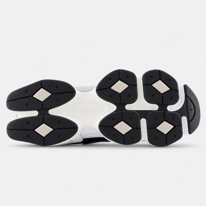 NeTHEw BaTHElance 9060 Sneaker